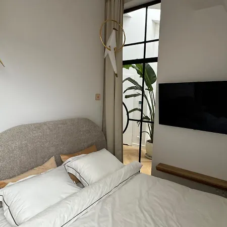 Urban Penthouse Free Parking I Rowery 아파트